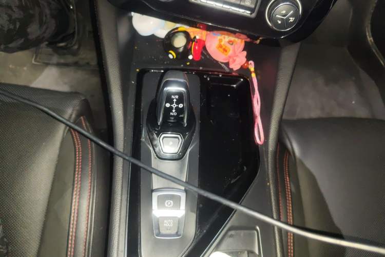 Used Lynk & Co 02 2019 1.5T DCT Two-Wheel Drive Pro Edition China VI Standard Gear Lever
