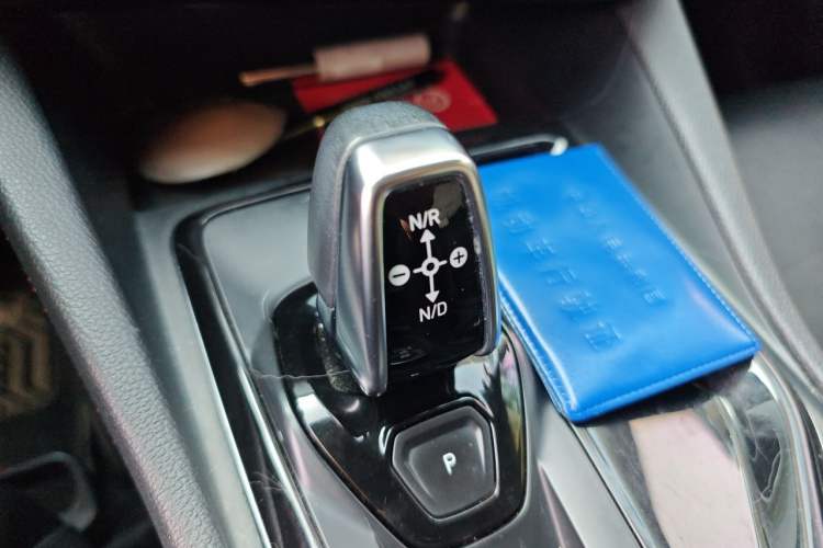 Used Lynk & Co 02 2019 1.5T DCT Two-Wheel Drive Sporty Version China VI Standard Gear Lever