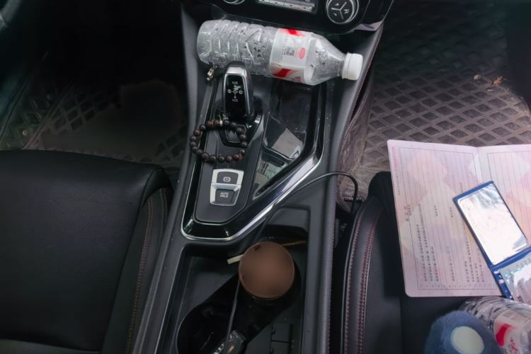 Used Lynk & Co 02 2019 High-Energy Edition 2.0T Automatic Two-Wheel Drive Pro Version China VI Standard Gear Lever