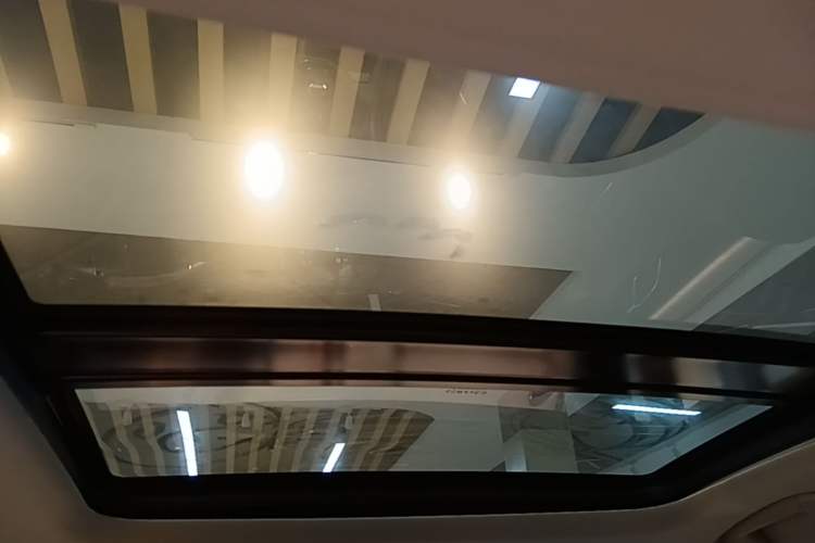 Used Lynk & Co 02 2019 1.5T DCT Two-Wheel Drive Sporty Version China VI Standard Headliner