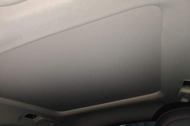 Used Lynk & Co 02 2019 High-Energy Edition 2.0T Automatic Two-Wheel Drive Pro Version China VI Standard Headliner