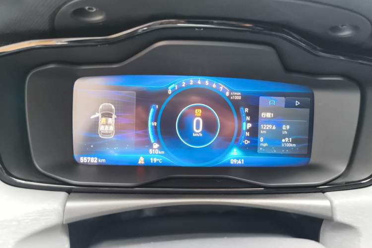 Used Lynk & Co 02 2019 High-Energy Edition 2.0T Automatic Two-Wheel Drive Rugged Version China VI Standard Instrument Cluster