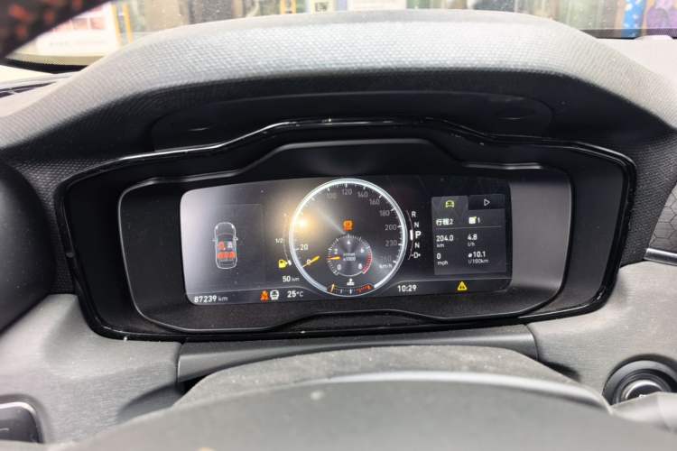 Used Lynk & Co 02 2019 High-Energy Edition 2.0T Automatic Two-Wheel Drive Pro Version China VI Standard Instrument Cluster
