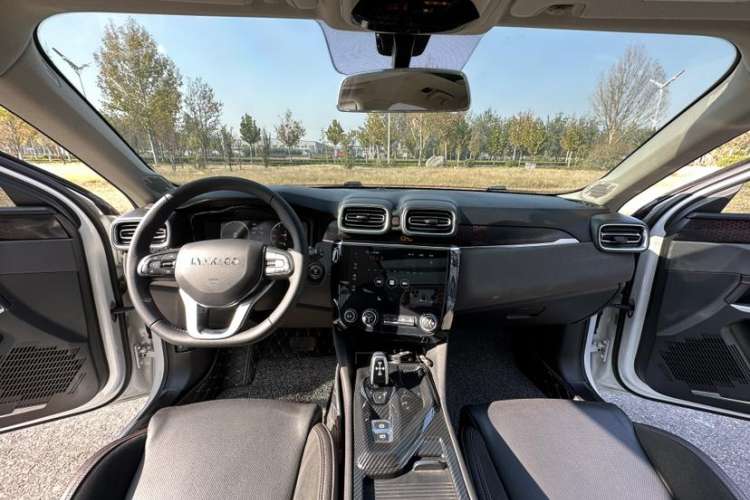 Used Lynk & Co 02 2019 1.5T DCT Two-Wheel Drive Sporty Version China VI Standard Interior 11