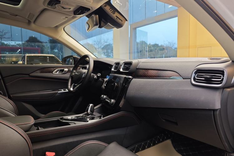 Used Lynk & Co 02 2019 High-Energy Edition 2.0T Automatic Two-Wheel Drive Pro Version China VI Standard Interior 2