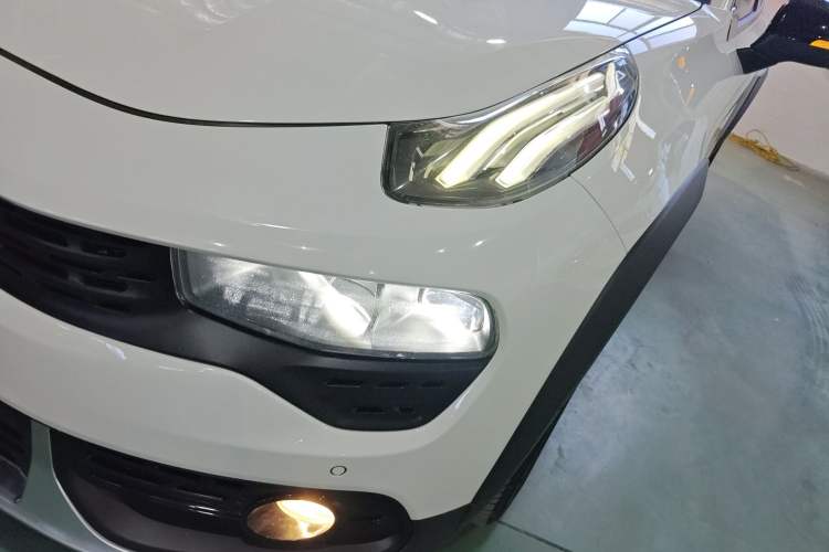 Used Lynk & Co 02 2019 1.5T DCT Two-Wheel Drive Pro Edition China VI Standard Left Front Headlight