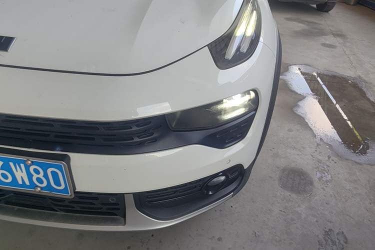Used Lynk & Co 02 2019 1.5T DCT Two-Wheel Drive Pro Edition China VI Standard Left Front Headlight