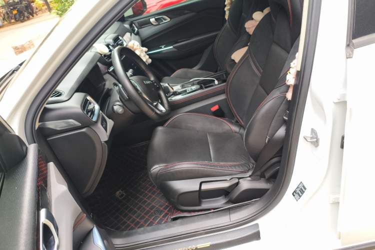 Used Lynk & Co 02 2019 High-Energy Edition 2.0T Automatic Two-Wheel Drive Rugged Version China VI Standard Left Front Seat