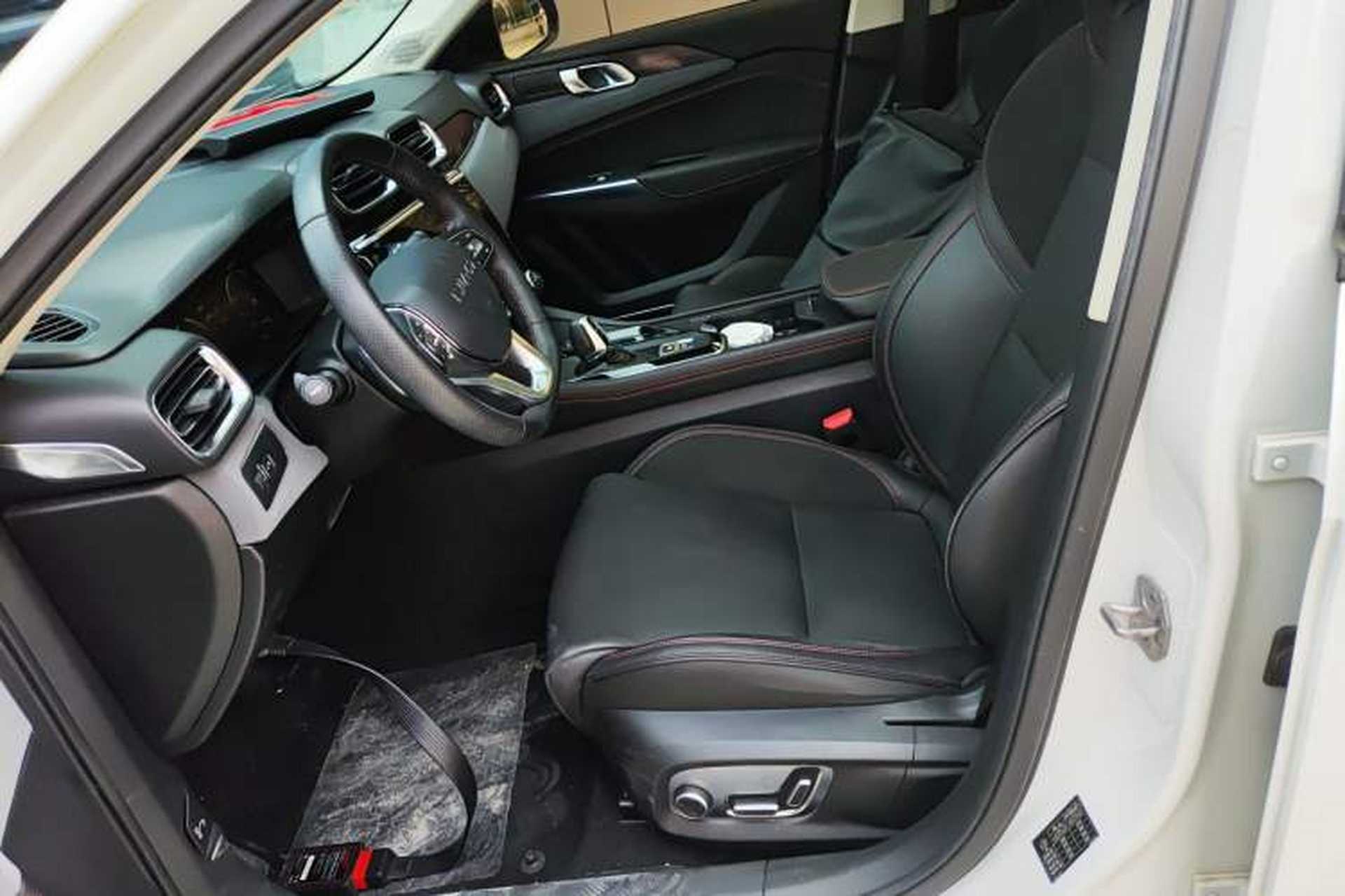 Used Lynk & Co 02 2019 High-Energy Edition 2.0T Automatic Two-Wheel Drive Pro Version China VI Standard Left Front Seat
