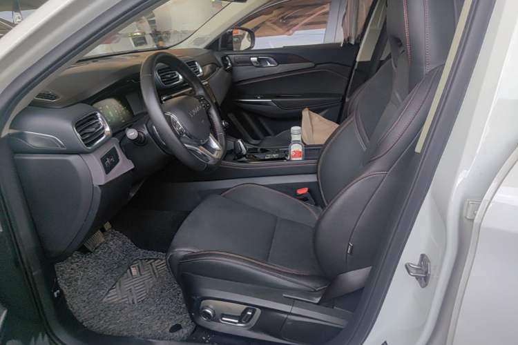 Used Lynk & Co 02 2019 1.5T DCT Two-Wheel Drive Pro Edition China VI Standard Left Front Seat