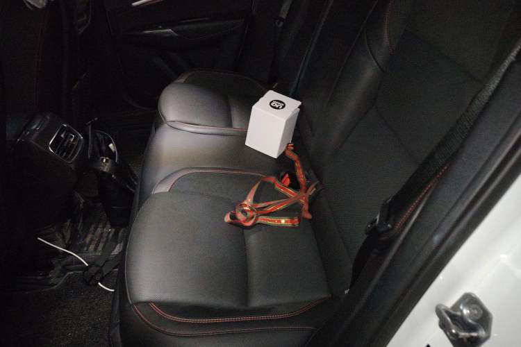 Used Lynk & Co 02 2019 1.5T DCT Two-Wheel Drive Pro Edition China VI Standard Left Rear Seat