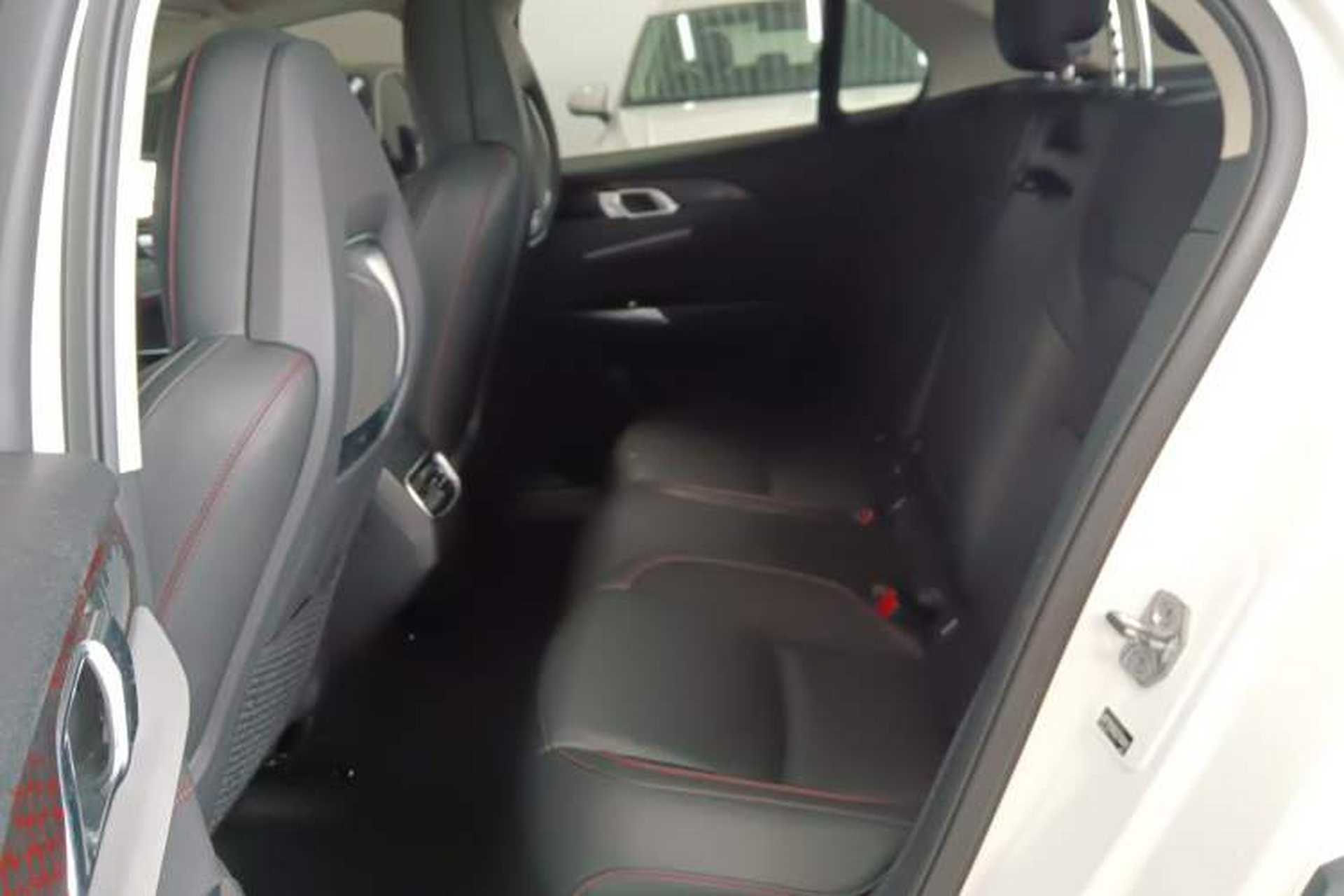 Used Lynk & Co 02 2019 1.5T DCT Two-Wheel Drive Pro Edition China VI Standard Left Rear Seat