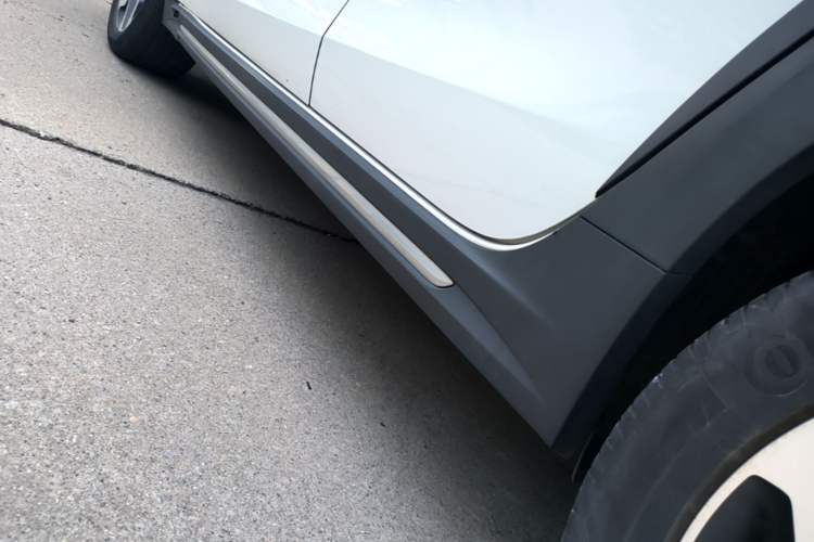 Used Lynk & Co 02 2019 1.5T DCT Two-Wheel Drive Pro Edition China VI Standard Left Side Sill