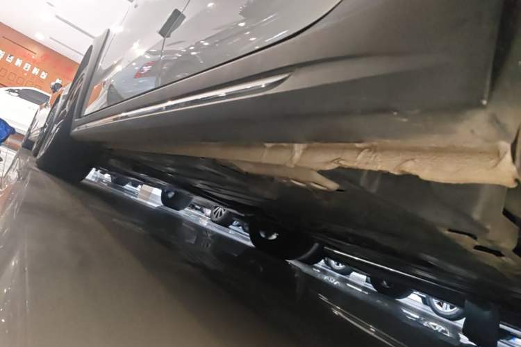 Used Lynk & Co 02 2019 High-Energy Edition 2.0T Automatic Two-Wheel Drive Pro Version China VI Standard Left Side Sill