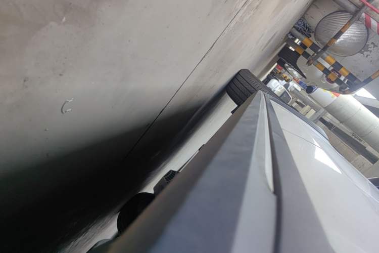 Used Lynk & Co 02 2019 1.5T DCT Two-Wheel Drive Pro Edition China VI Standard Left Side Sill