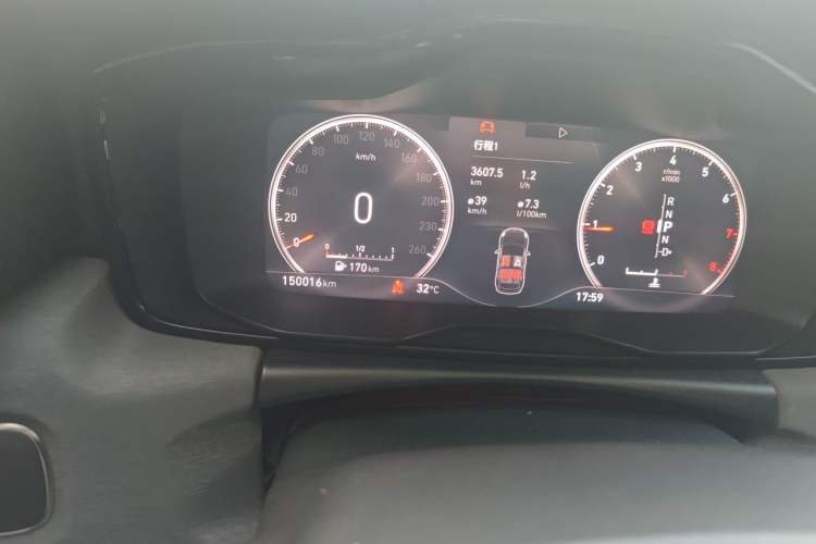 Used Lynk & Co 02 2019 1.5T DCT Two-Wheel Drive Sporty Version China VI Standard Odometer Close Up