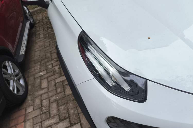 Used Lynk & Co 02 2019 High-Energy Edition 2.0T Automatic Two-Wheel Drive Rugged Version China VI Standard Right Front Headlight
