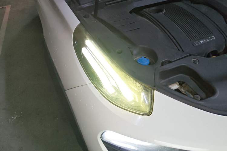 Used Lynk & Co 02 2019 1.5T DCT Two-Wheel Drive Sporty Version China VI Standard Right Front Headlight
