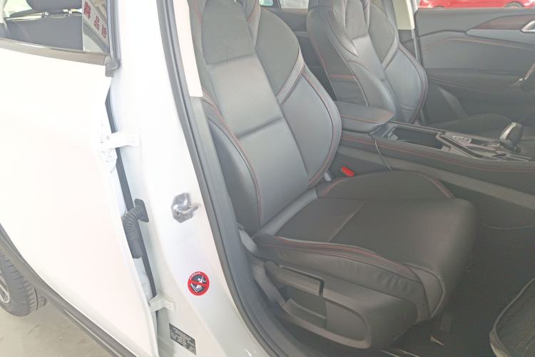 Used Lynk & Co 02 2019 High-Energy Edition 2.0T Automatic Two-Wheel Drive Rugged Version China VI Standard Right Front Seat