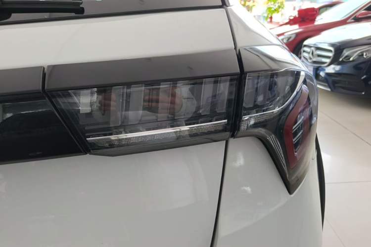 Used Lynk & Co 02 2019 1.5T DCT Two-Wheel Drive Pro Edition China VI Standard Right Rear Taillight