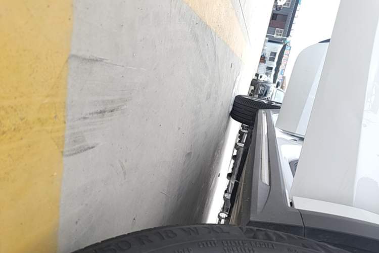 Used Lynk & Co 02 2019 1.5T DCT Two-Wheel Drive Pro Edition China VI Standard Right Side Sill