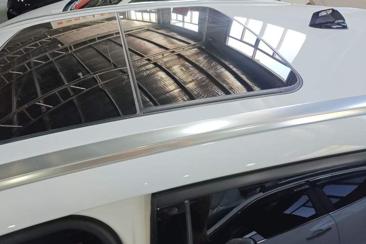 Used Lynk & Co 02 2019 1.5T DCT Two-Wheel Drive Pro Edition China VI Standard Roof