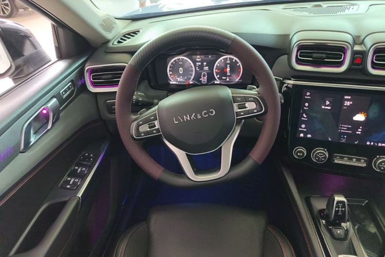 Used Lynk & Co 02 2019 1.5T DCT Two-Wheel Drive Pro Edition China VI Standard Steering Wheel