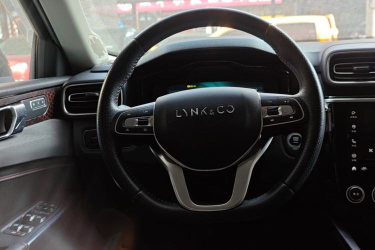 Used Lynk & Co 02 2019 1.5T DCT Two-Wheel Drive Pro Edition China VI Standard Steering Wheel