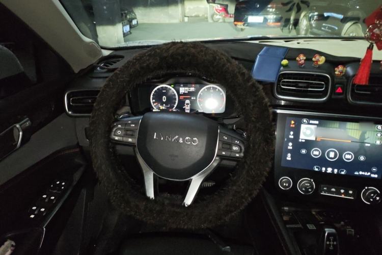 Used Lynk & Co 02 2019 1.5T DCT Two-Wheel Drive Sporty Version China VI Standard Steering Wheel