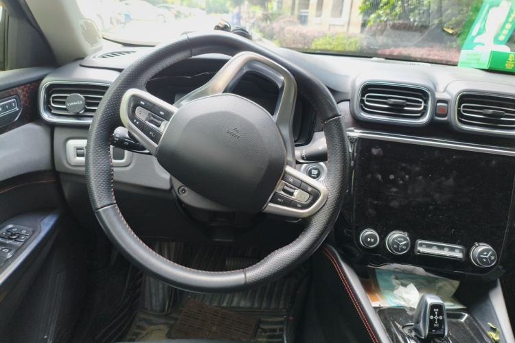 Used Lynk & Co 02 2019 1.5T DCT Two-Wheel Drive Pro Edition China VI Standard Steering Wheel