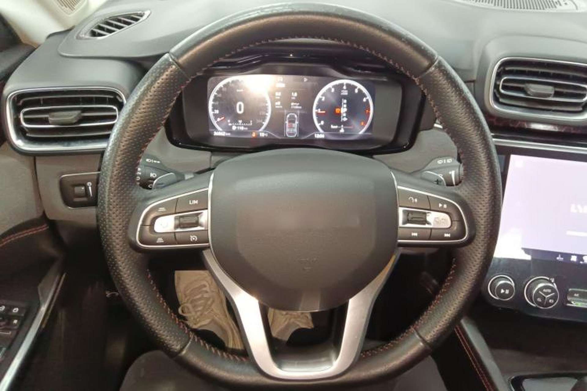 Used Lynk & Co 02 2019 1.5T DCT Two-Wheel Drive Pro Edition China VI Standard Steering Wheel