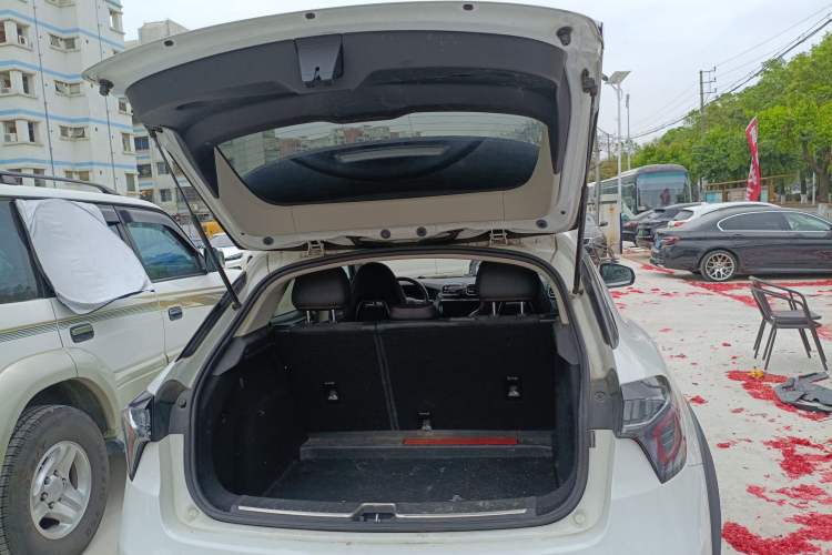 Used Lynk & Co 02 2019 High-Energy Edition 2.0T Automatic Two-Wheel Drive Pro Version China VI Standard Trunk