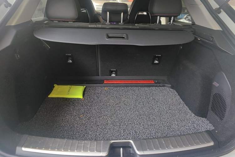 Used Lynk & Co 02 2019 1.5T DCT Two-Wheel Drive Pro Edition China VI Standard Trunk