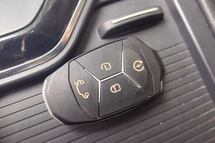 Used Lynk & Co 02 2019 1.5T DCT Two-Wheel Drive Sporty Version China VI Standard Vehicle Key