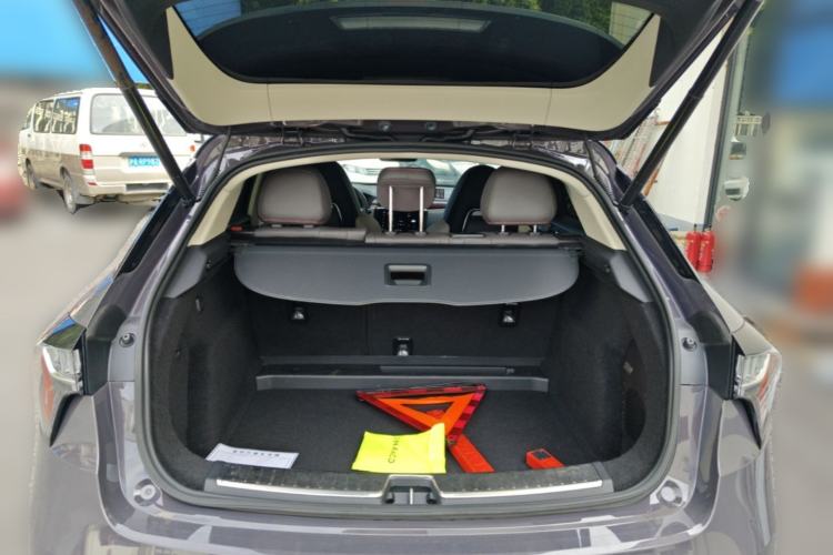 Used Lynk & Co 02 2020 1.5T DCT Two-Wheel Drive Zhaopu Version Trunk