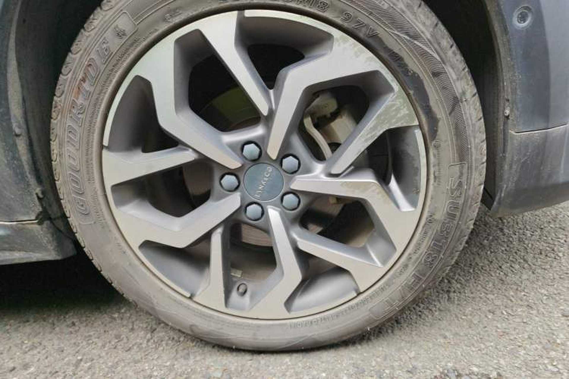 Used Lynk & Co 02 2020 High-Energy Edition 2.0T Automatic Two-Wheel Drive Pro Version Right Front Wheel Hub