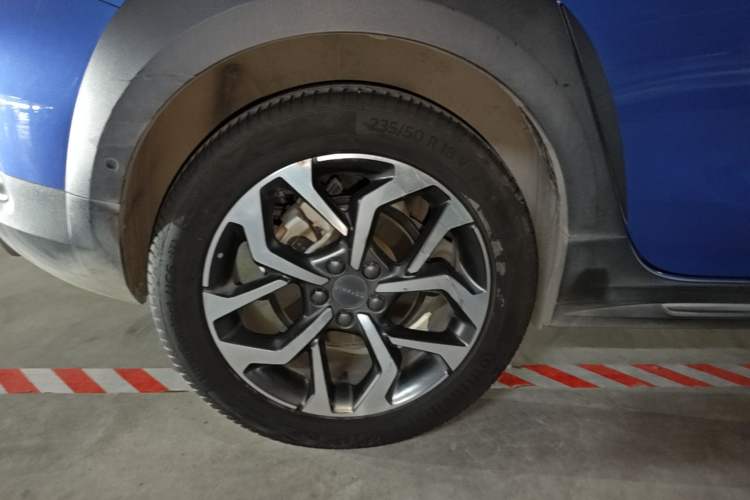 Used Lynk & Co 02 2020 High-Energy Edition 2.0T Automatic Two-Wheel Drive Pro Version Right Rear Wheel Hub