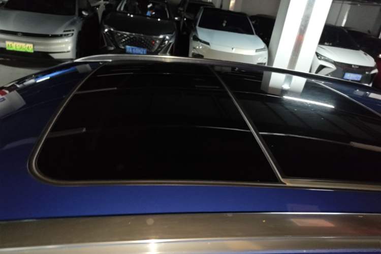 Used Lynk & Co 02 2020 High-Energy Edition 2.0T Automatic Two-Wheel Drive Pro Version Roof
