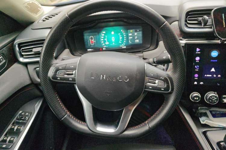 Used Lynk & Co 02 2020 High-Energy Edition 2.0T Automatic Two-Wheel Drive Pro Version Steering Wheel