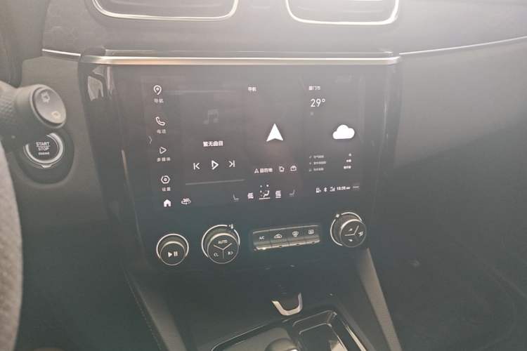 Used Lynk & Co 02 2020 High-Energy Edition 2.0T Automatic Two-Wheel Drive Pro Version Audio And AC Panel
