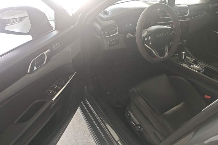Used Lynk & Co 02 2020 High-Energy Edition 2.0T Automatic Two-Wheel Drive Pro Version Driver Seat