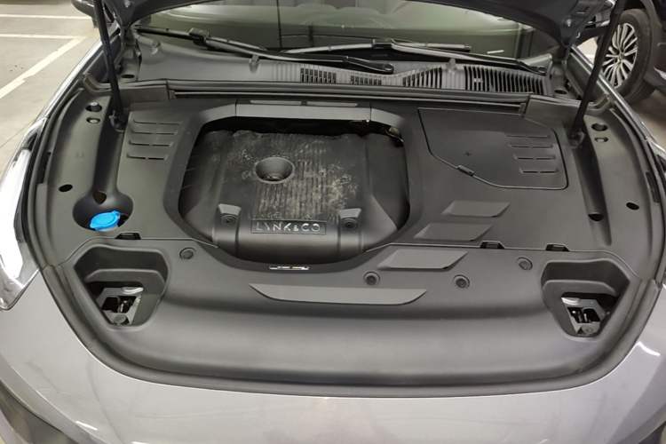 Used Lynk & Co 02 2020 High-Energy Edition 2.0T Automatic Two-Wheel Drive Shine Pro Edition Engine Bay