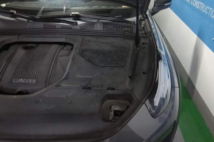 Used Lynk & Co 02 2020 1.5T DCT Two-Wheel Drive Pro Edition Engine Bay Left