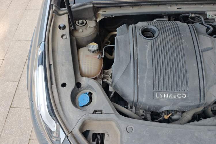 Used Lynk & Co 02 2020 1.5T DCT Two-Wheel Drive Pro Edition Engine Bay Right