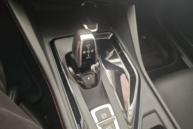 Used Lynk & Co 02 2020 High-Energy Edition 2.0T Automatic Two-Wheel Drive Pro Version Gear Lever