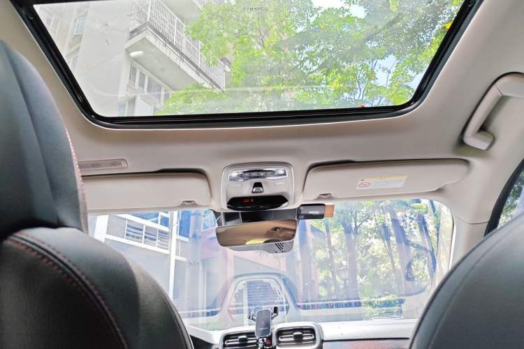 Used Lynk & Co 02 2020 1.5T DCT Two-Wheel Drive Pro Edition Headliner