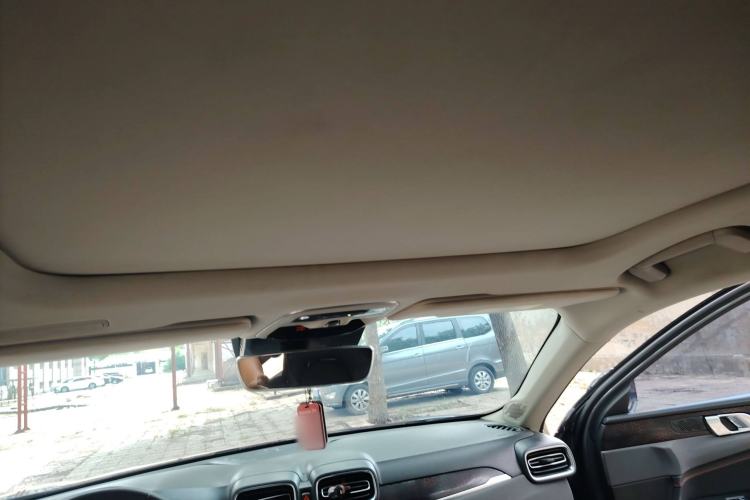 Used Lynk & Co 02 2020 1.5T DCT Two-Wheel Drive Pro Edition Headliner