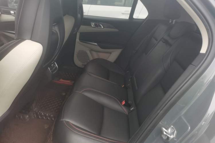 Used Lynk & Co 02 2020 1.5T DCT Two-Wheel Drive Zhaobao Version Left Rear Seat