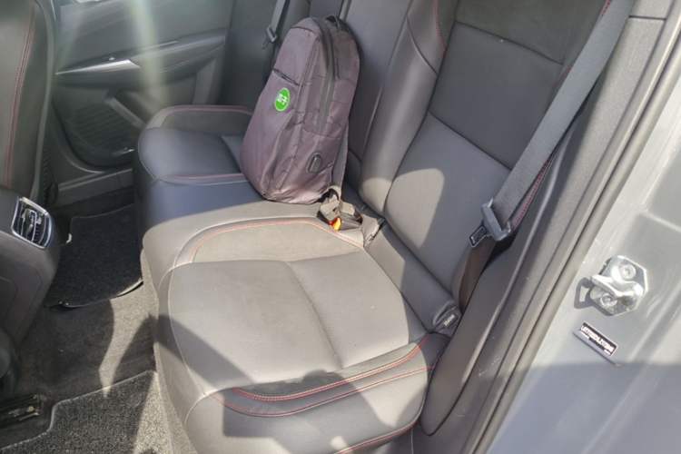 Used Lynk & Co 02 2020 1.5T DCT Two-Wheel Drive Pro Edition Left Rear Seat