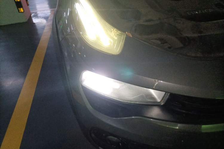 Used Lynk & Co 02 2020 High-Energy Edition 2.0T Automatic Two-Wheel Drive Pro Version Right Front Headlight